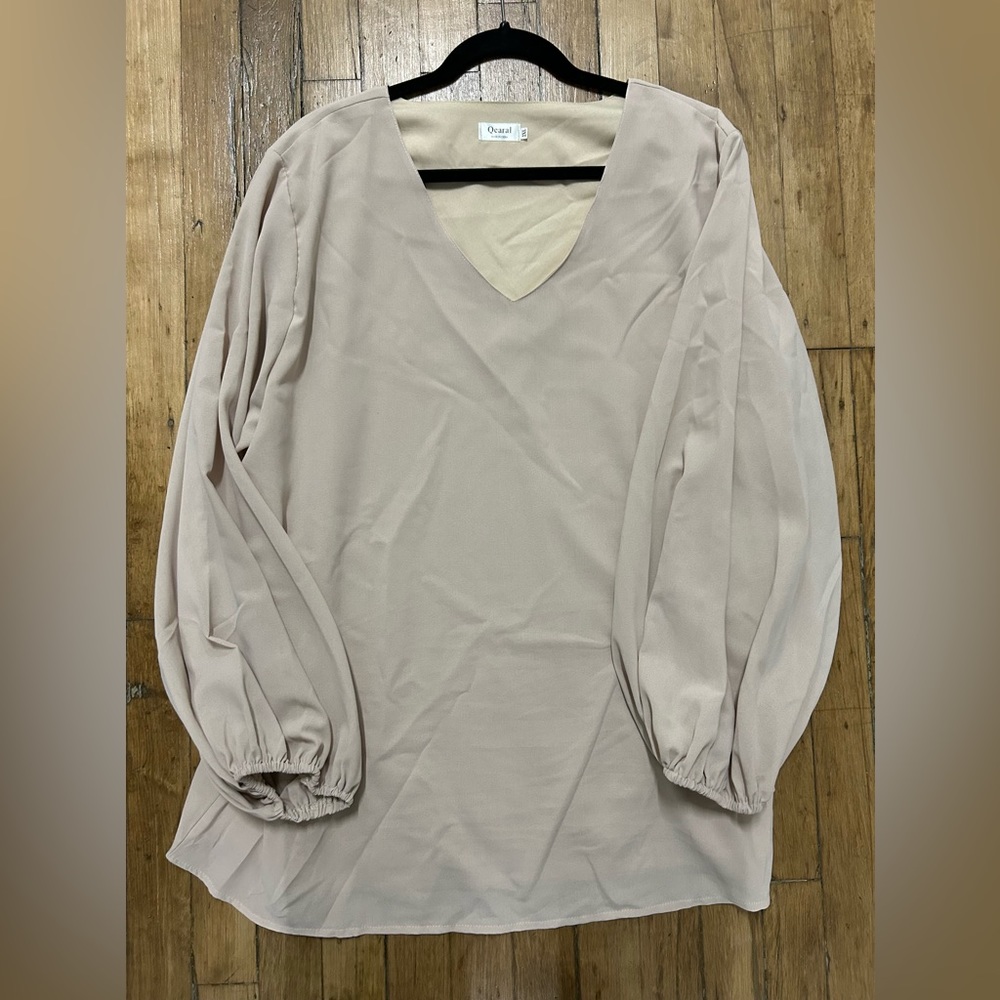 Women’s lightweight loose fitting blouse